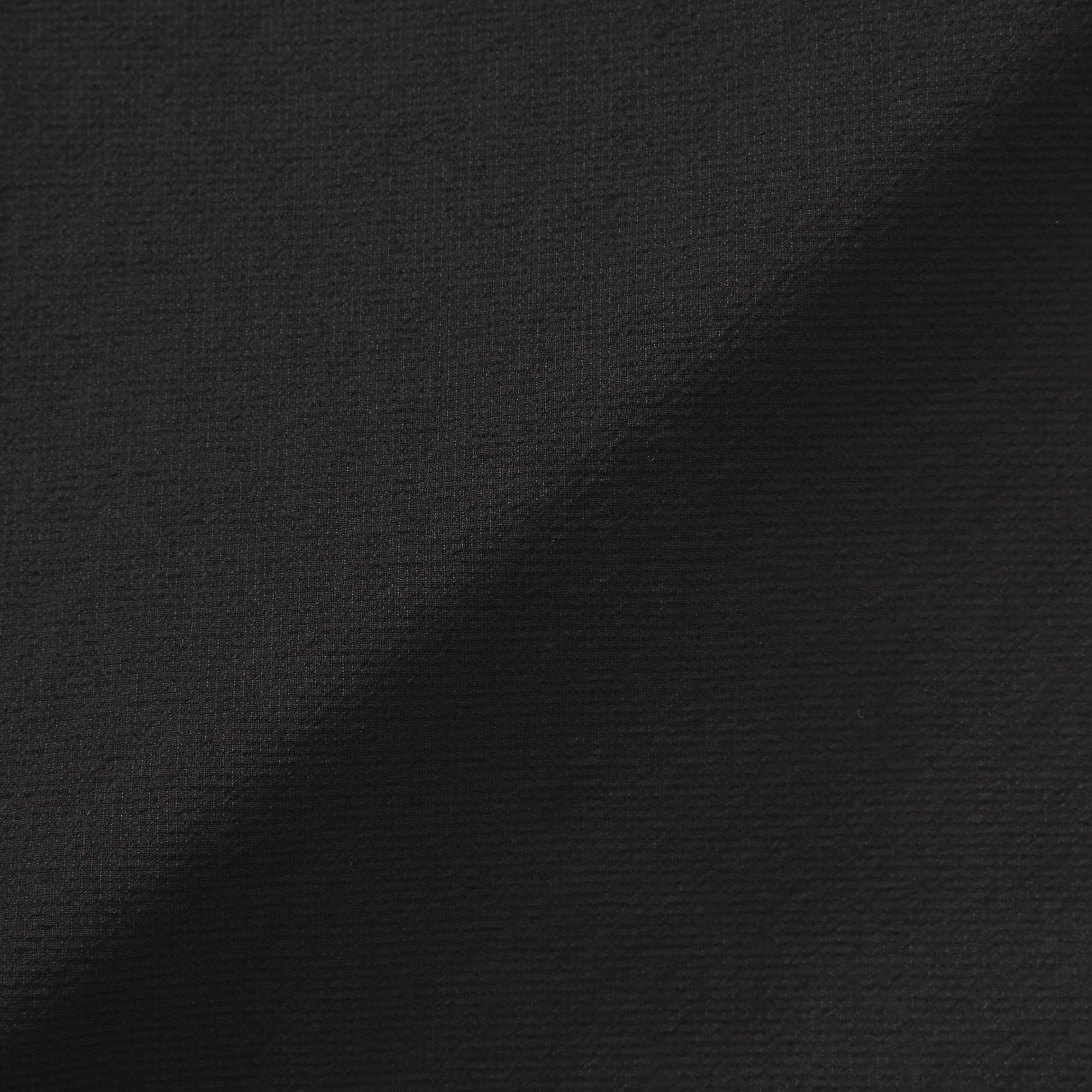 紳士　風を通すタックテーパードパンツ