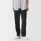 紳士　風を通すタックテーパードパンツ