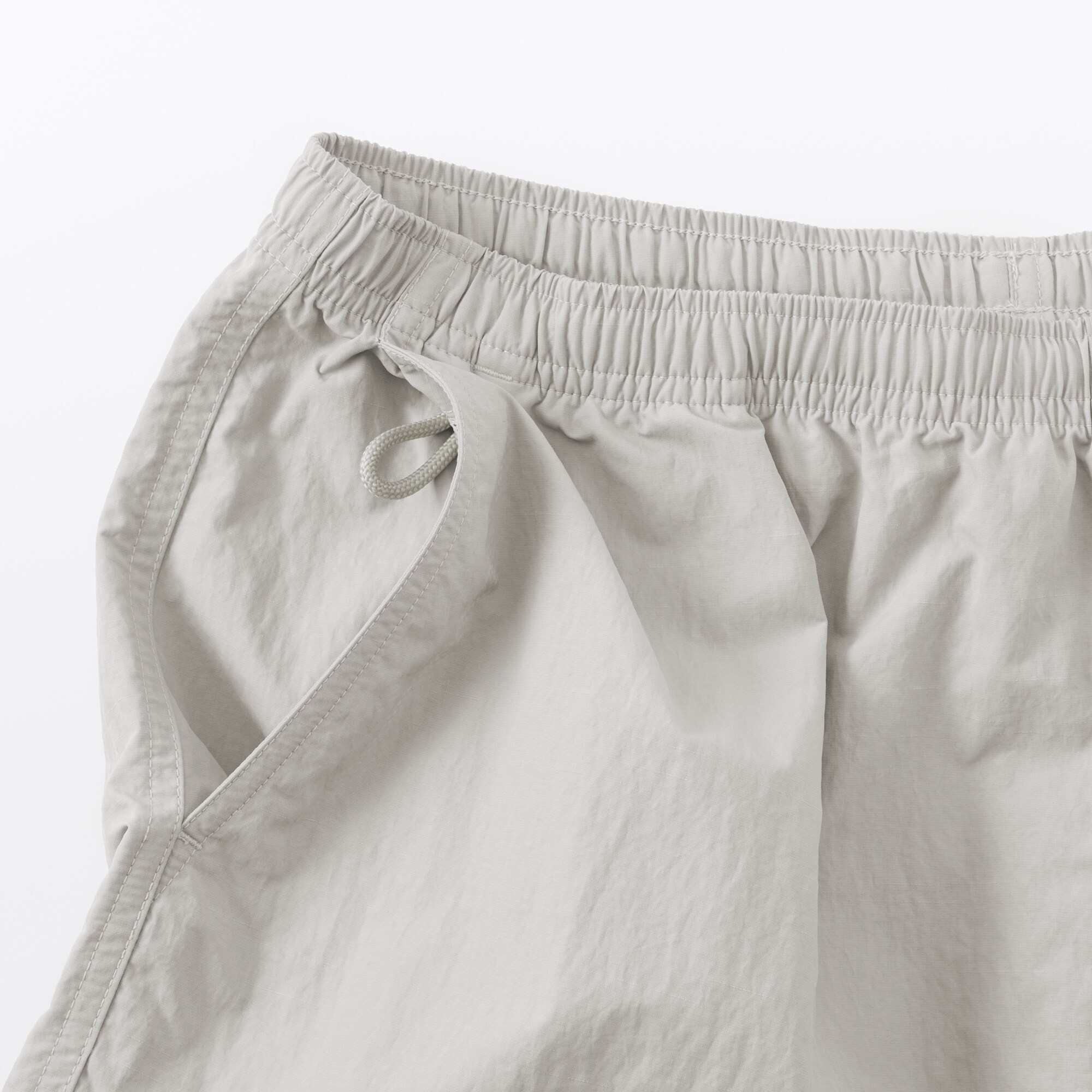 紳士　撥水ナイロンポケッタブルショートパンツ