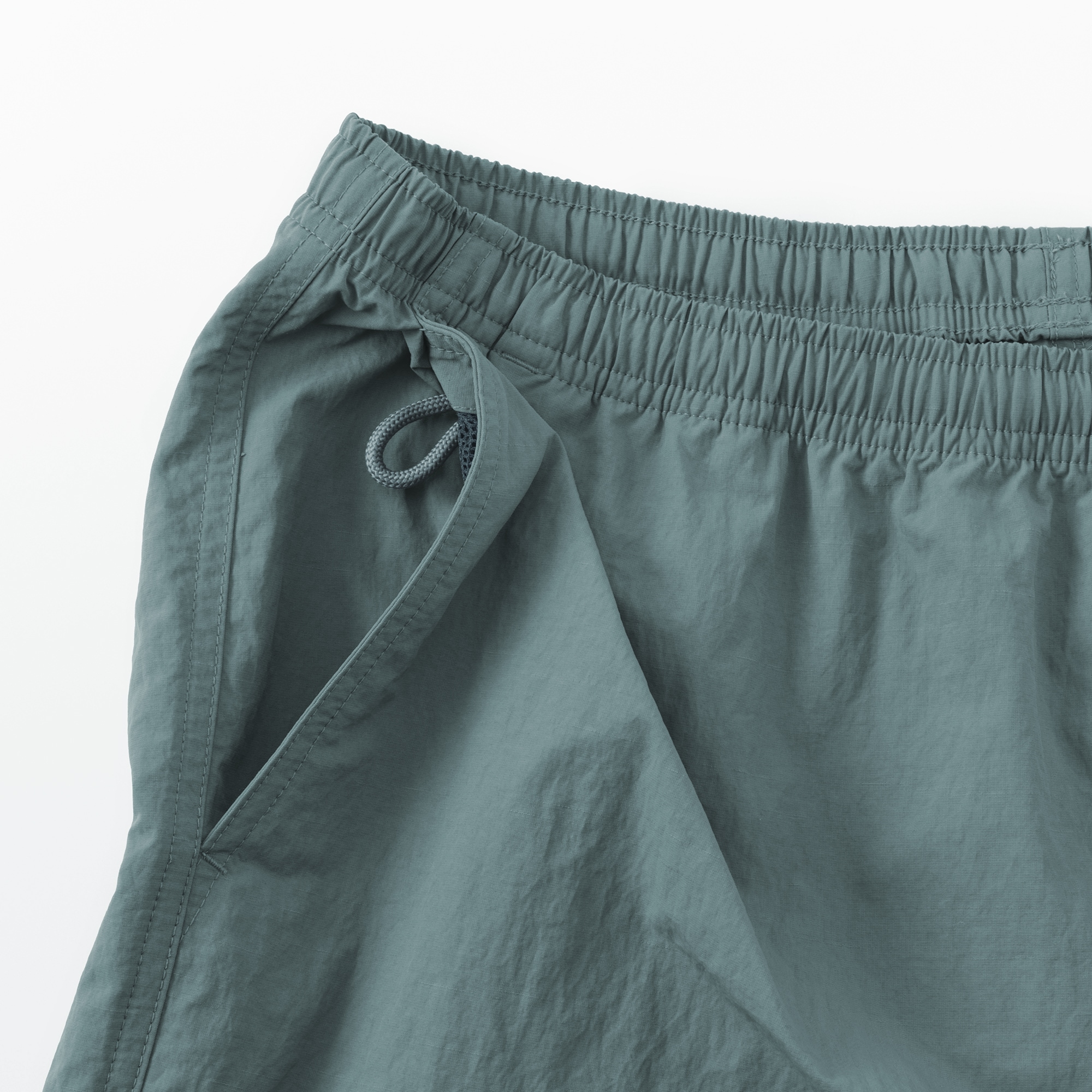 紳士　撥水ナイロンポケッタブルショートパンツ