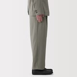 紳士　風を通すツータックパンツ