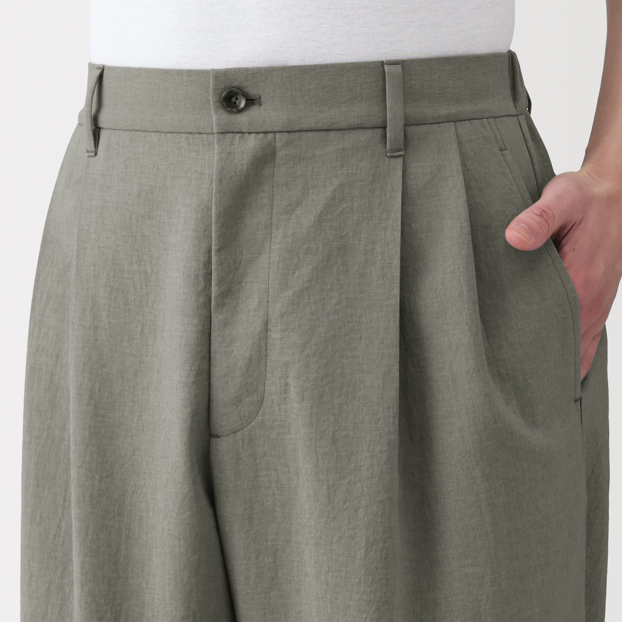 紳士　風を通すツータックパンツ