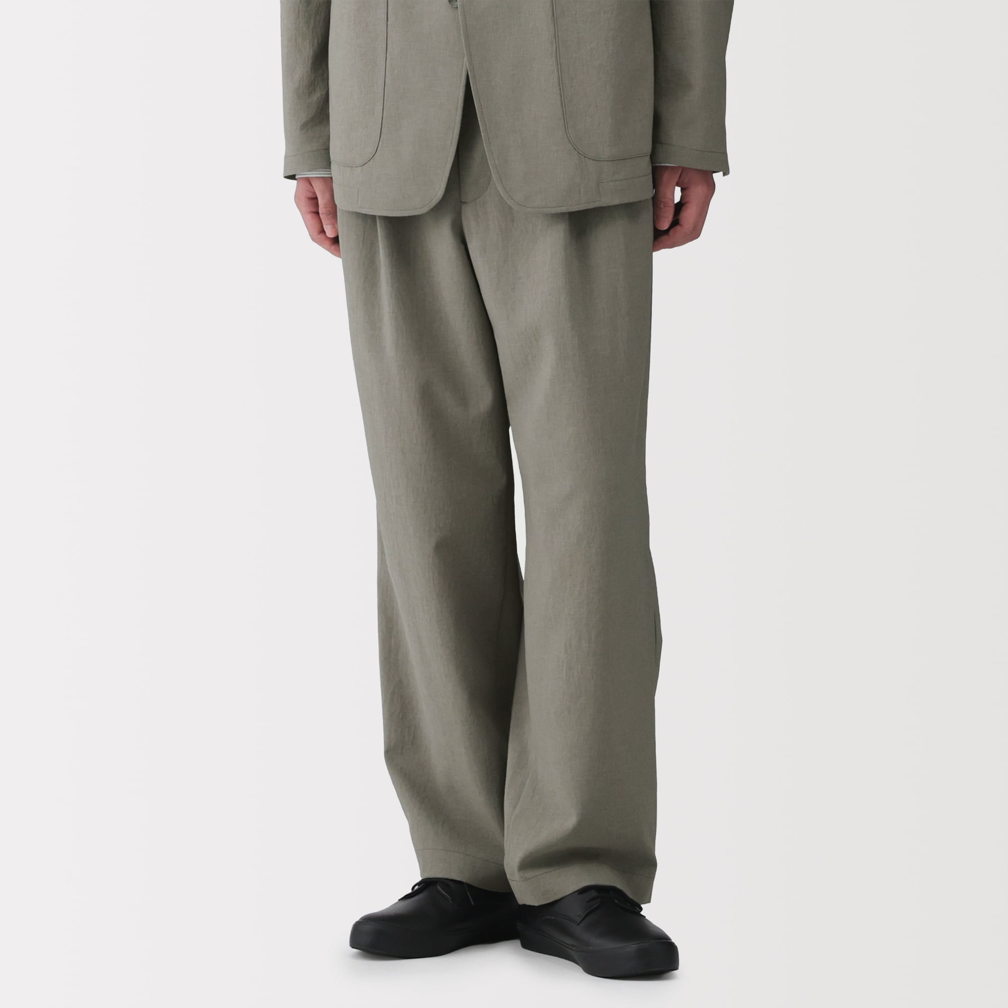 紳士　風を通すツータックパンツ