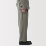 紳士　風を通すツータックパンツ