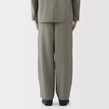 紳士　風を通すツータックパンツ