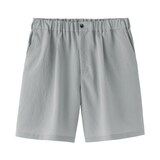 紳士　風を通すショートパンツ