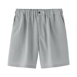 紳士　風を通すショートパンツ