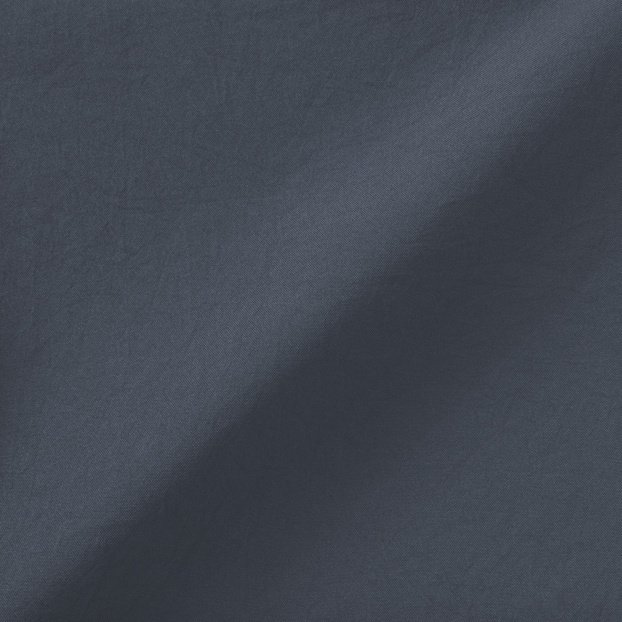 紳士　風を通すショートパンツ