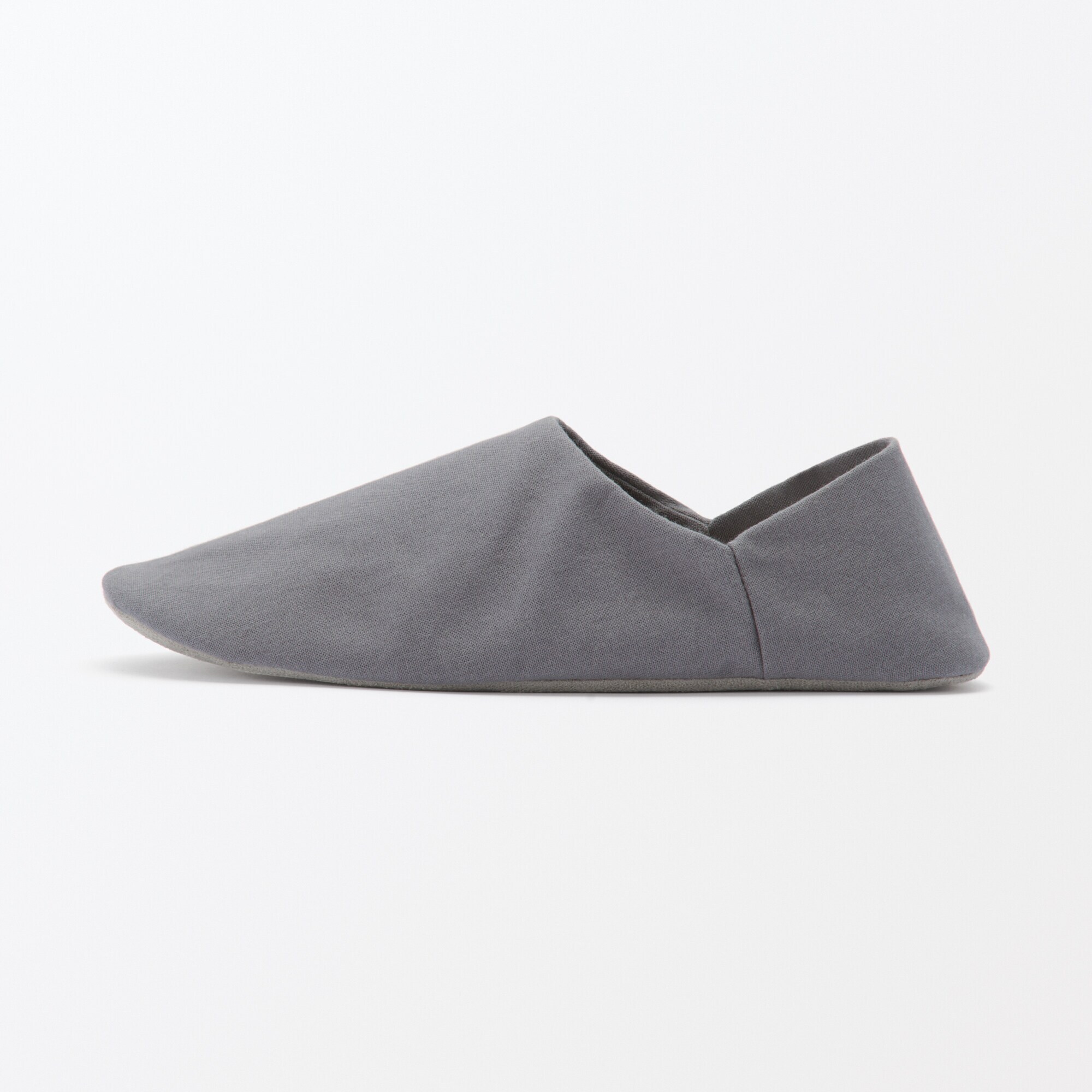 残反を使った　バブーシュ