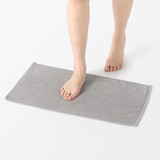 残糸を一部に使った　バスマット