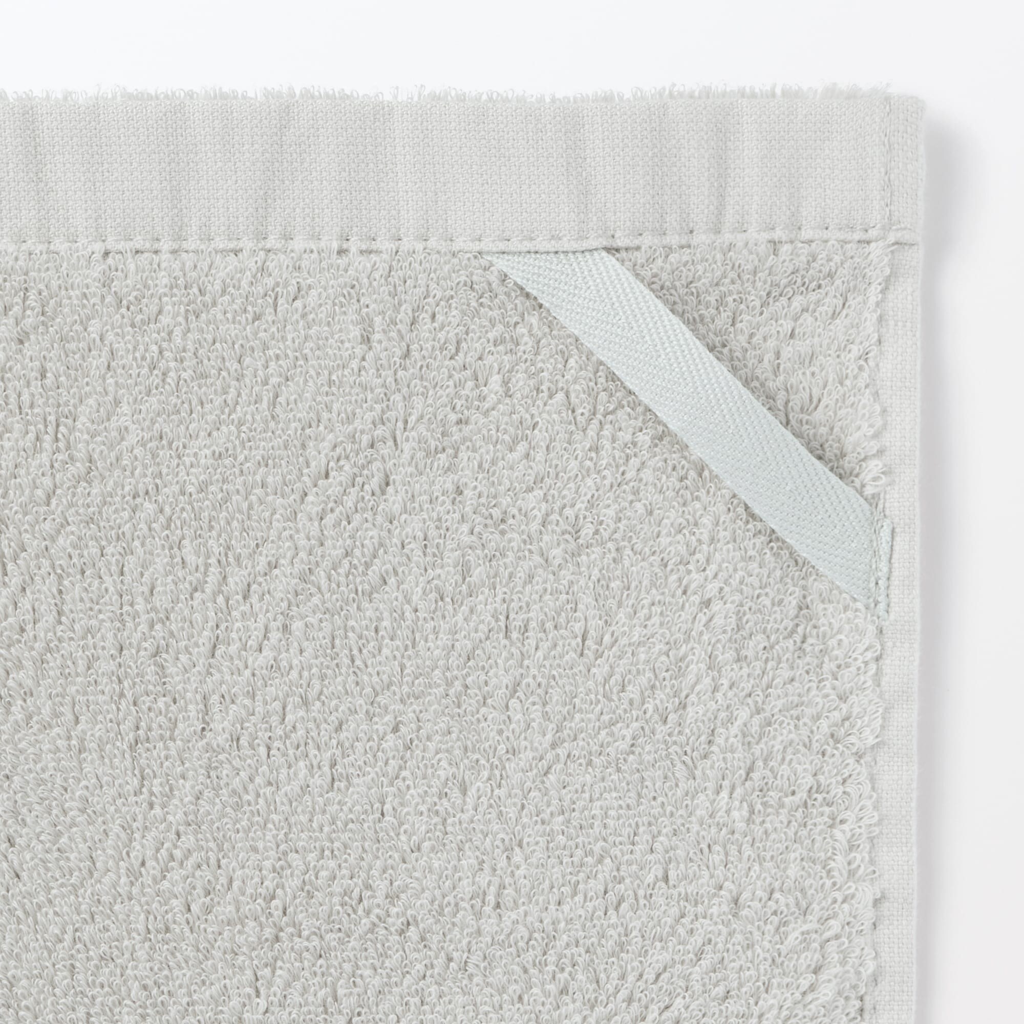 肌あたりやわらかハンドタオル