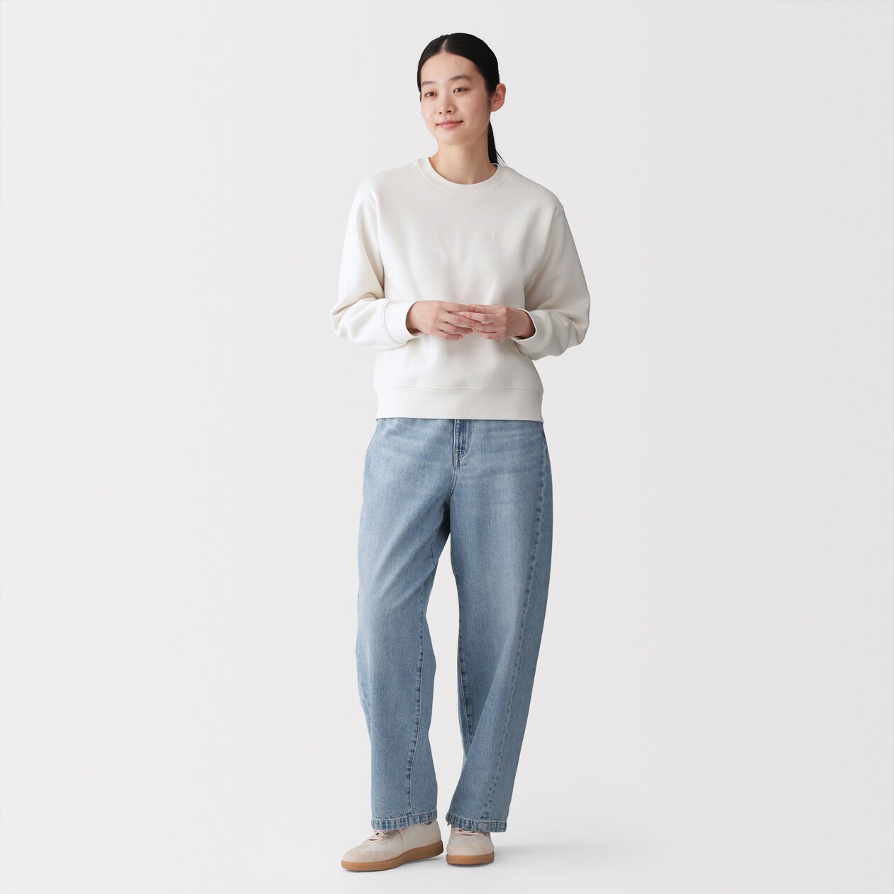 婦人　柔らかい中敷を使用した　コンビネーションスニーカー