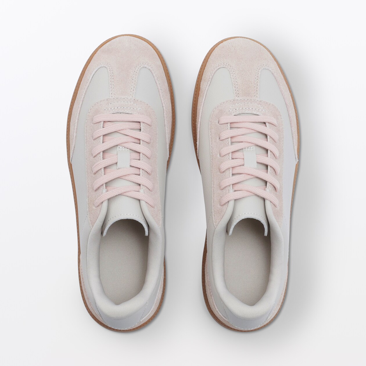 婦人　柔らかい中敷を使用した　コンビネーションスニーカー