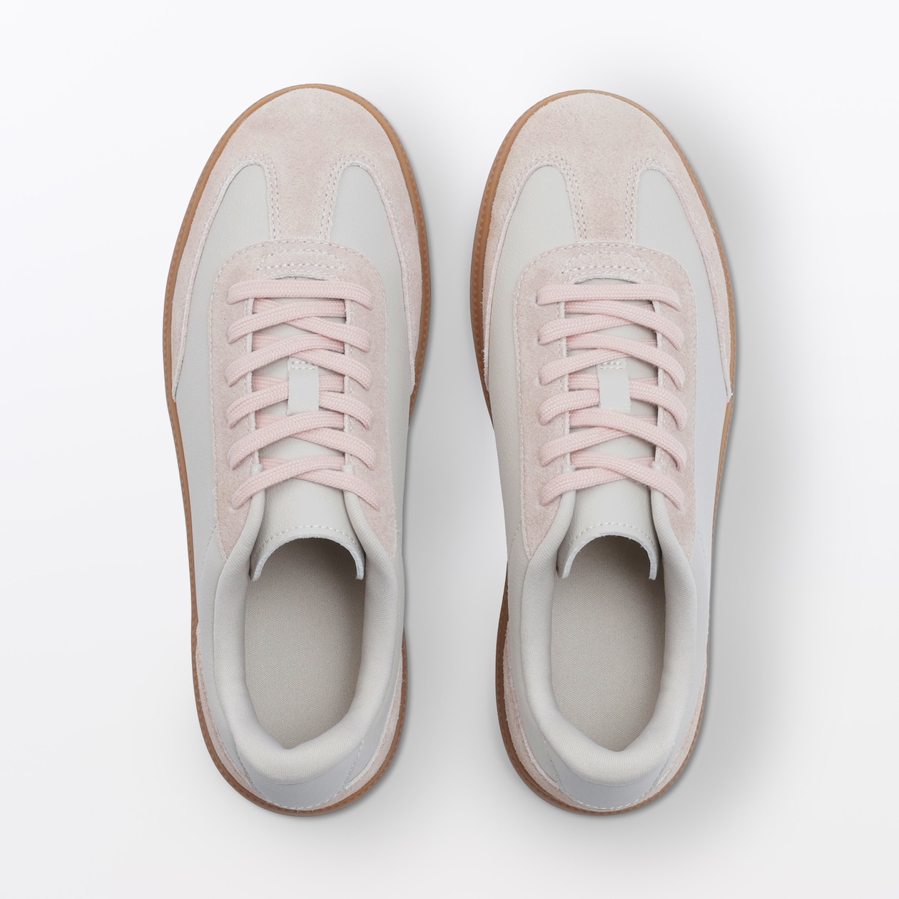 婦人　柔らかい中敷を使用した　コンビネーションスニーカー