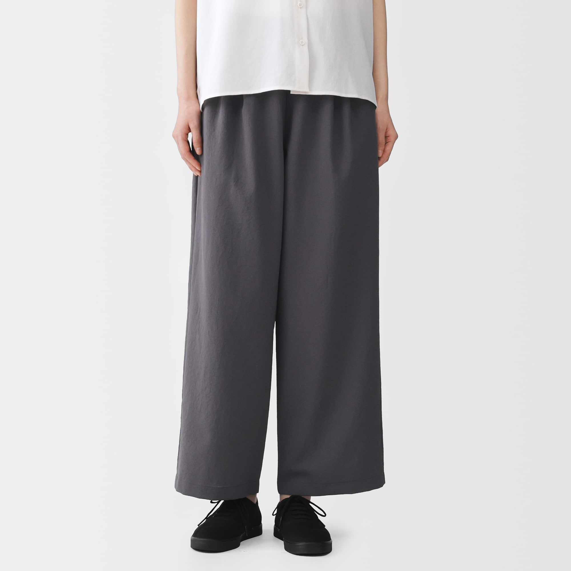 婦人　風を通す　イージーパンツ