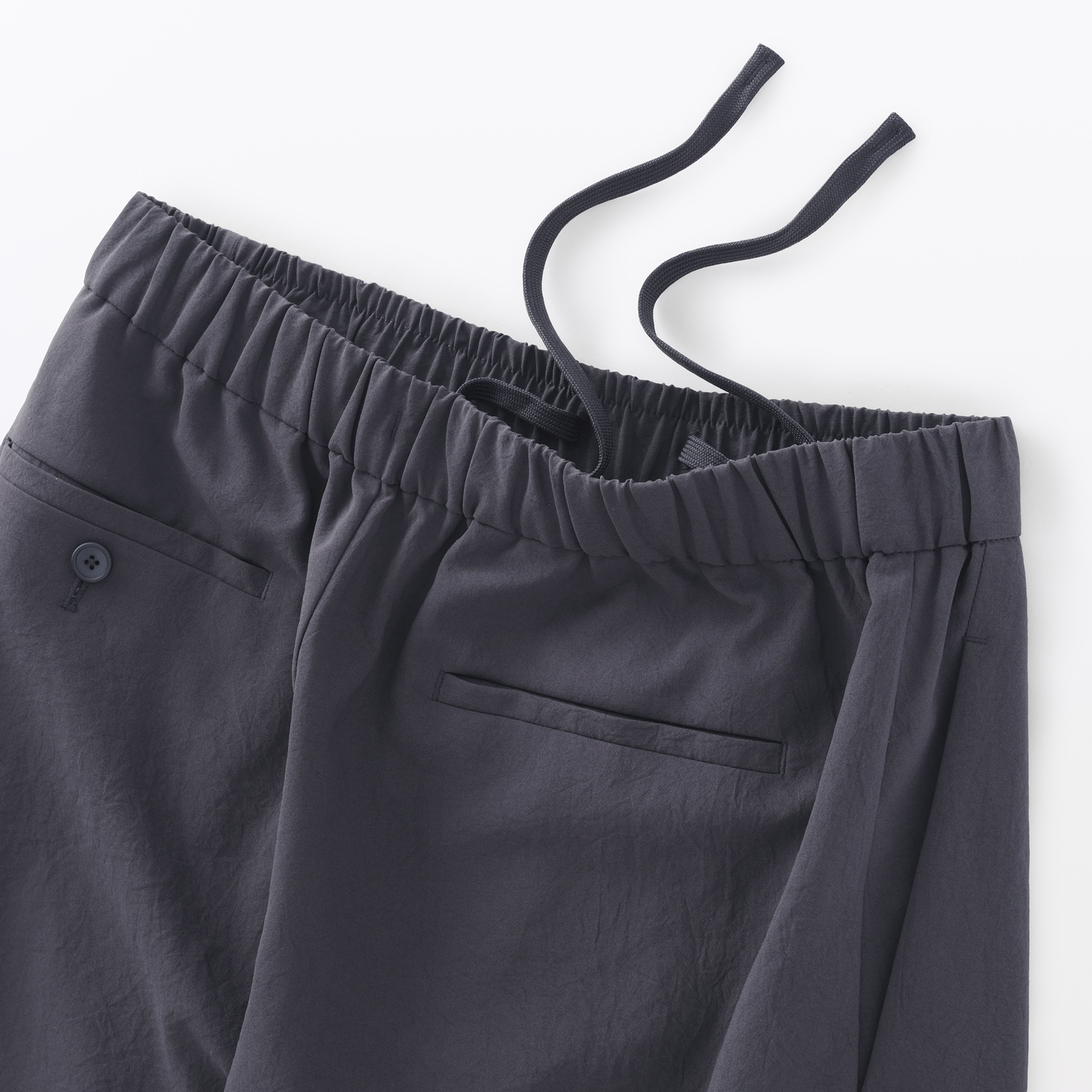 婦人　風を通す　イージーパンツ