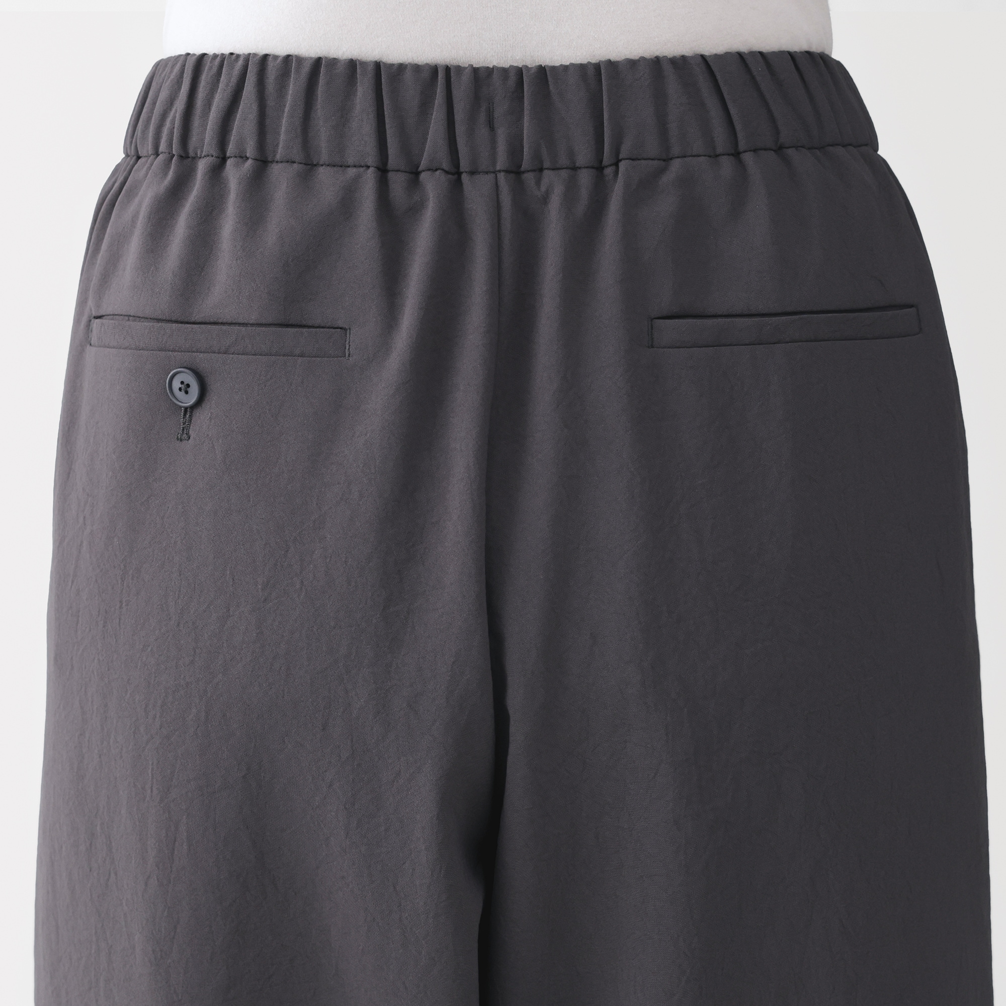 婦人　風を通す　イージーパンツ