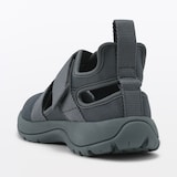 スニーカーサンダル