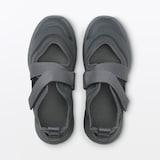 スニーカーサンダル