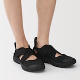 スニーカーサンダル