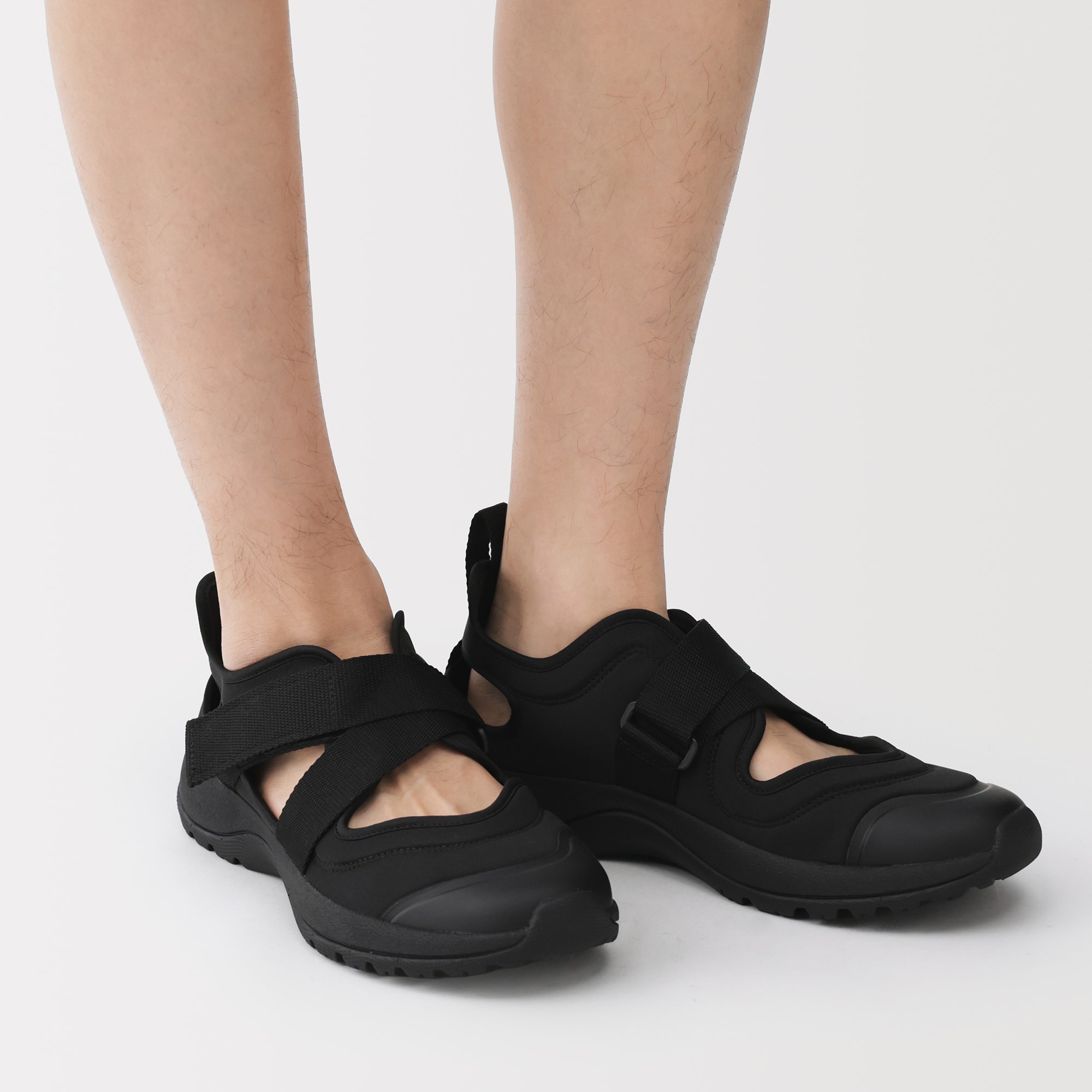 スニーカーサンダル