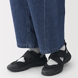 スニーカーサンダル