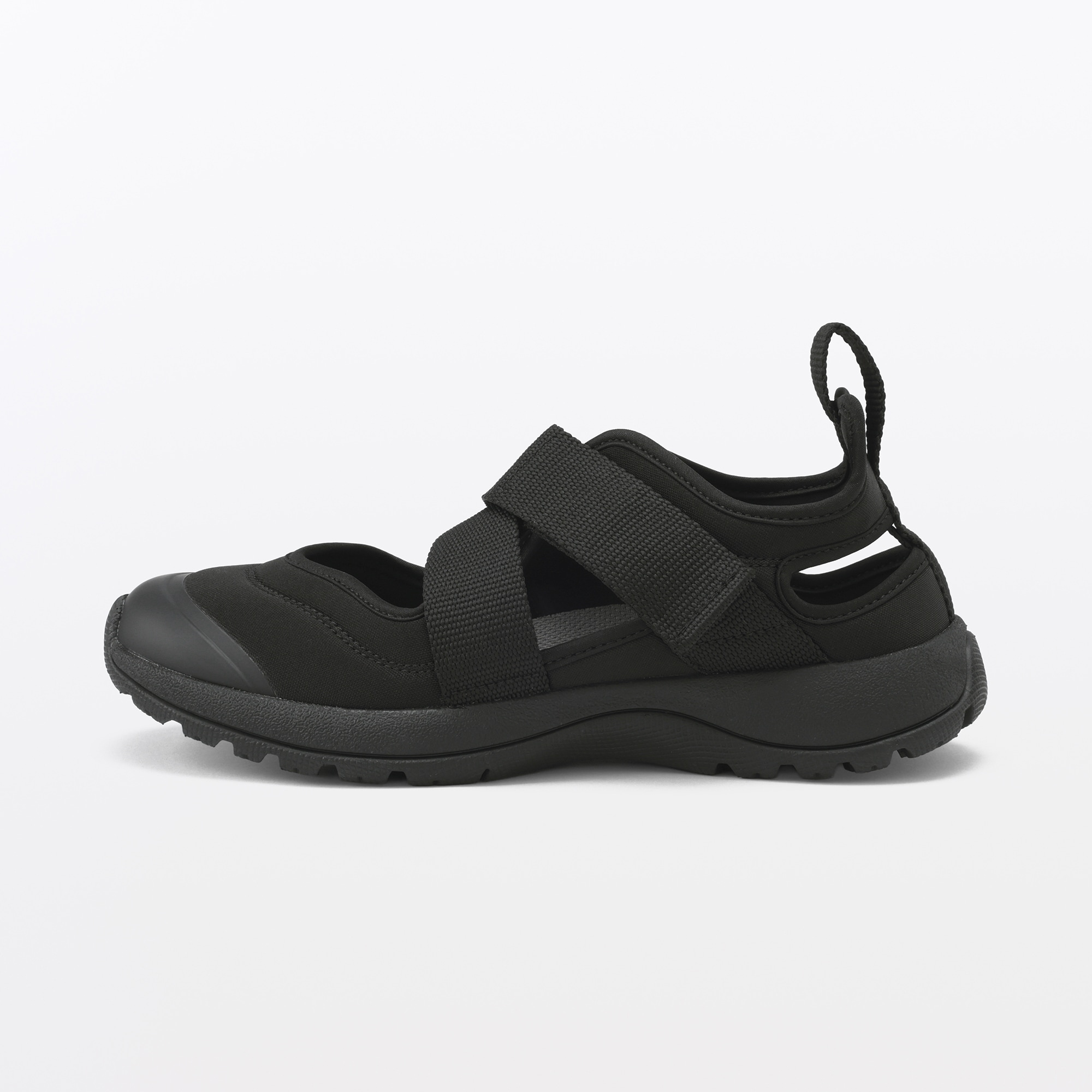 スニーカーサンダル