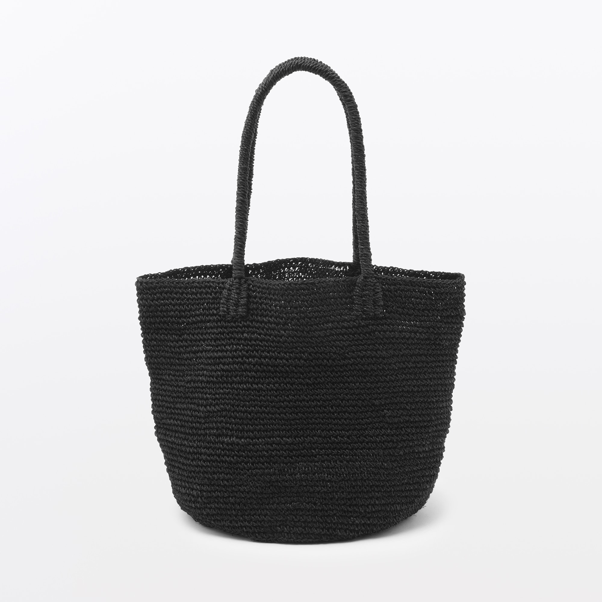 手仕事で編み上げたアバカトートバッグ