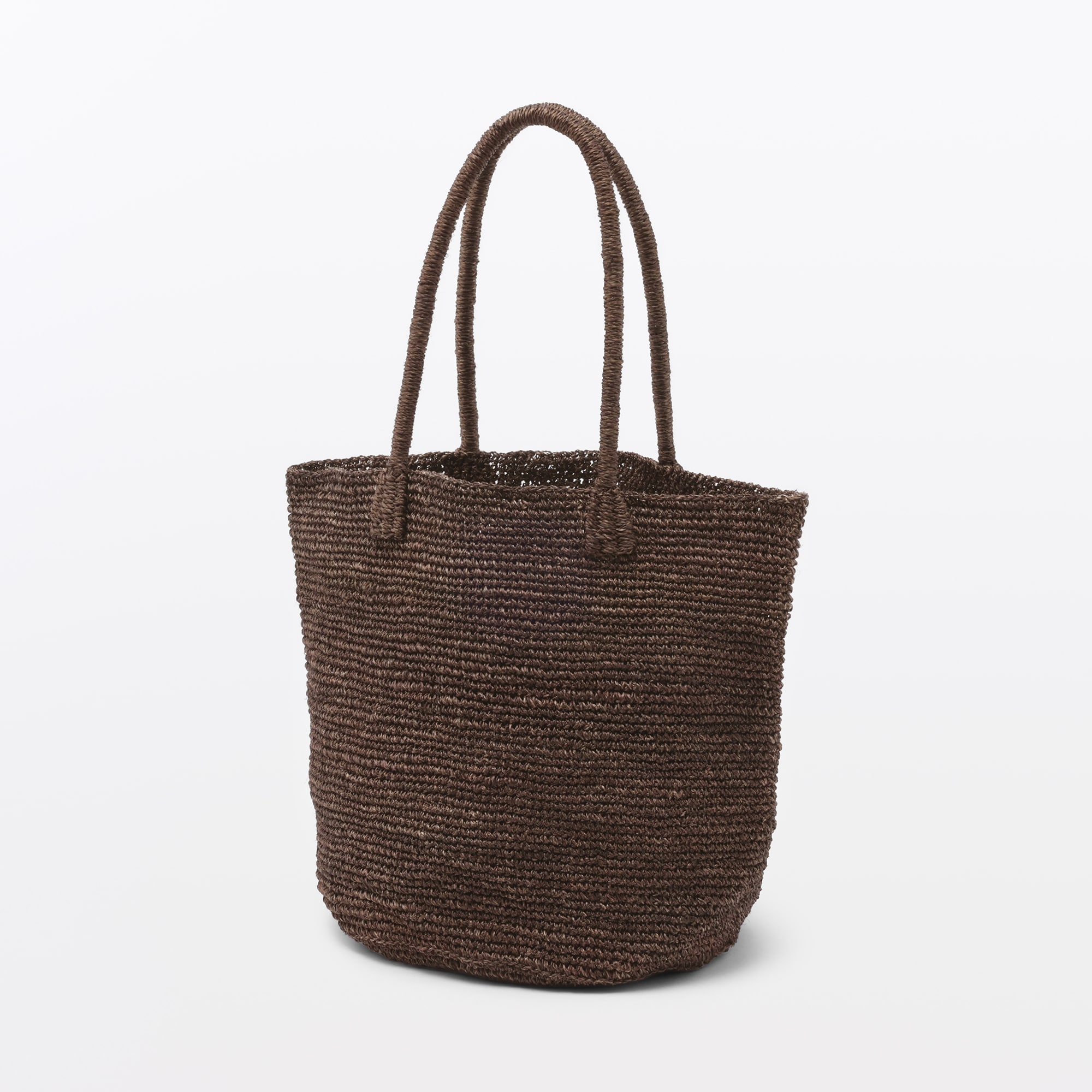 手仕事で編み上げたアバカトートバッグ