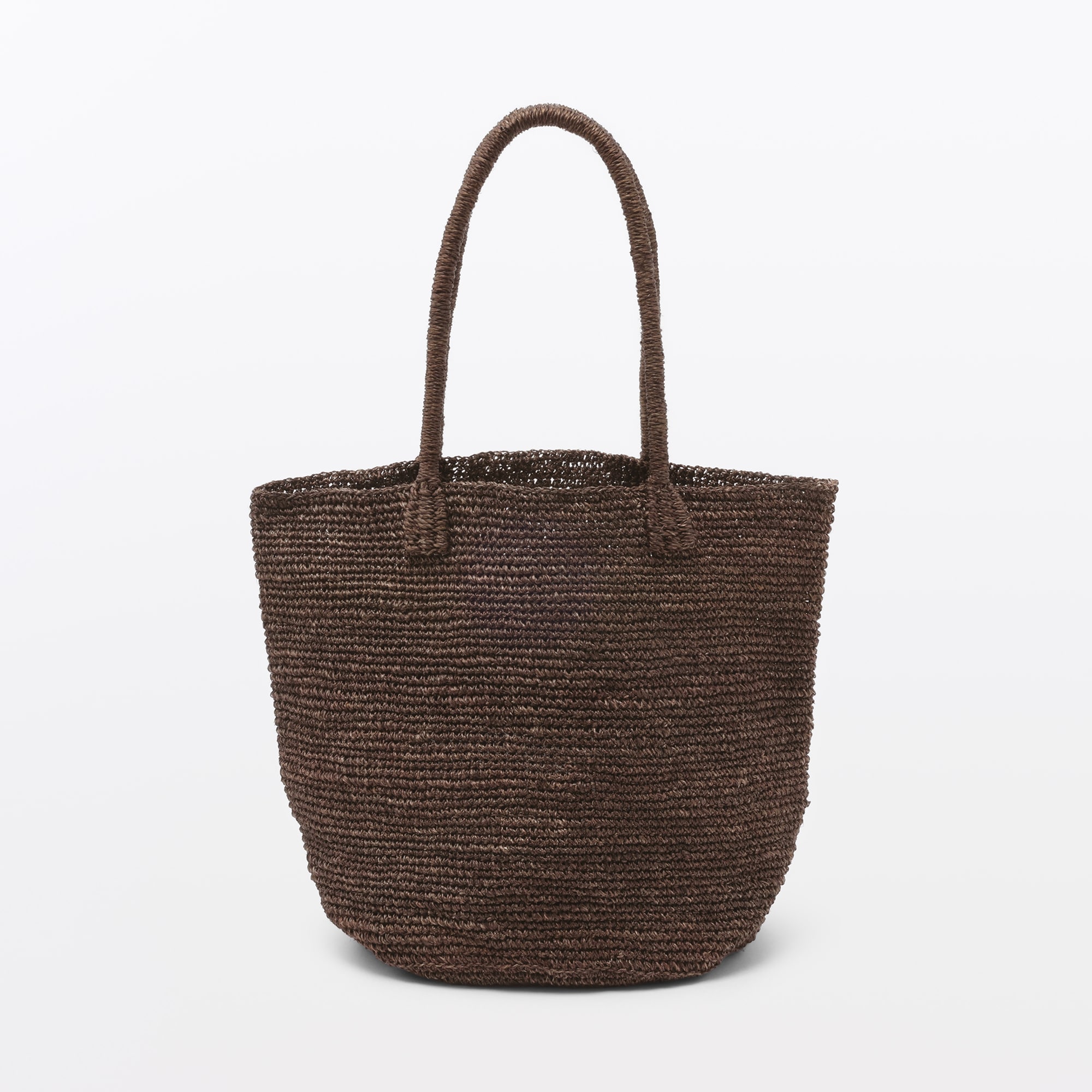 手仕事で編み上げたアバカトートバッグ