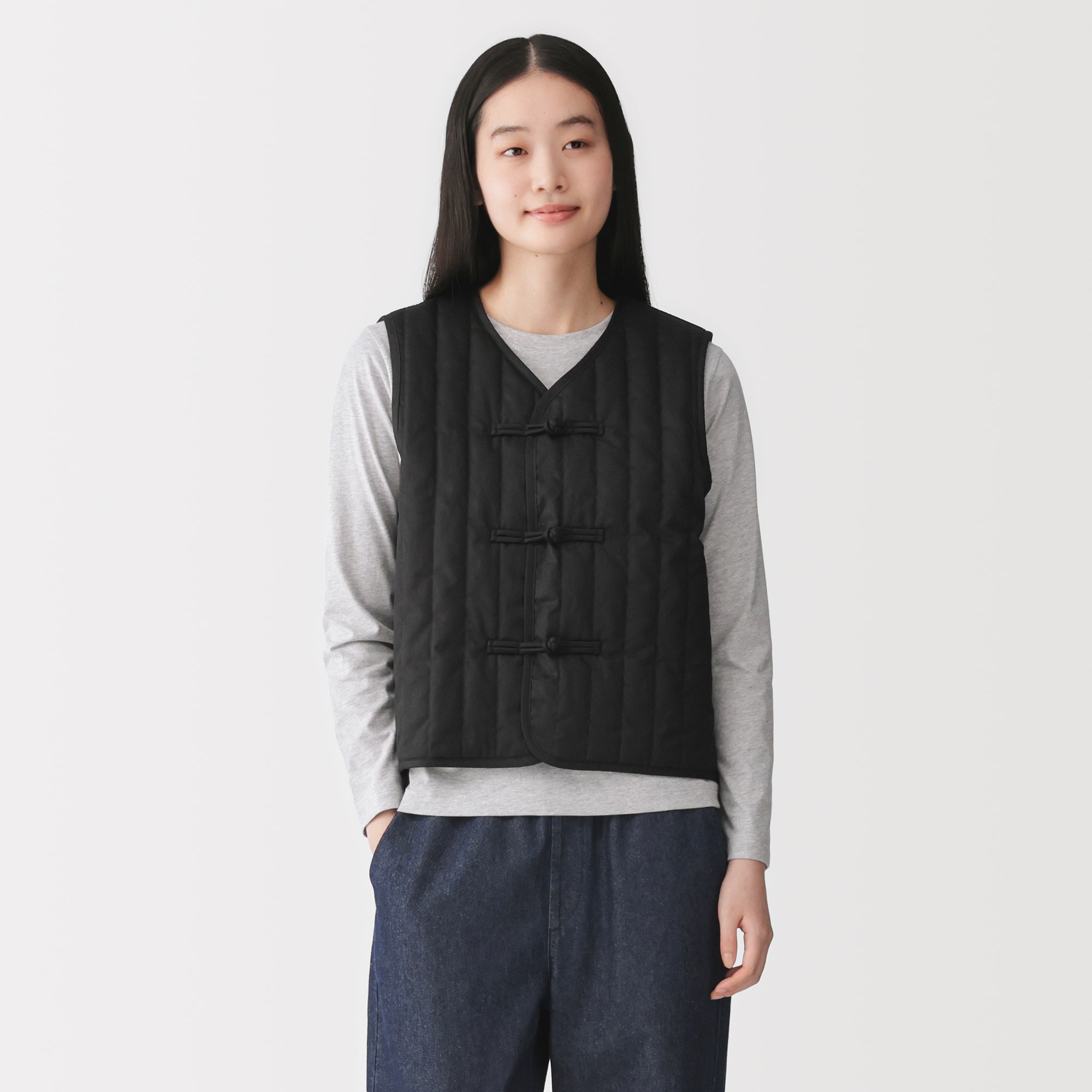 婦人 木の実から作ったカポック混 結び釦 中わたベスト | 無印良品