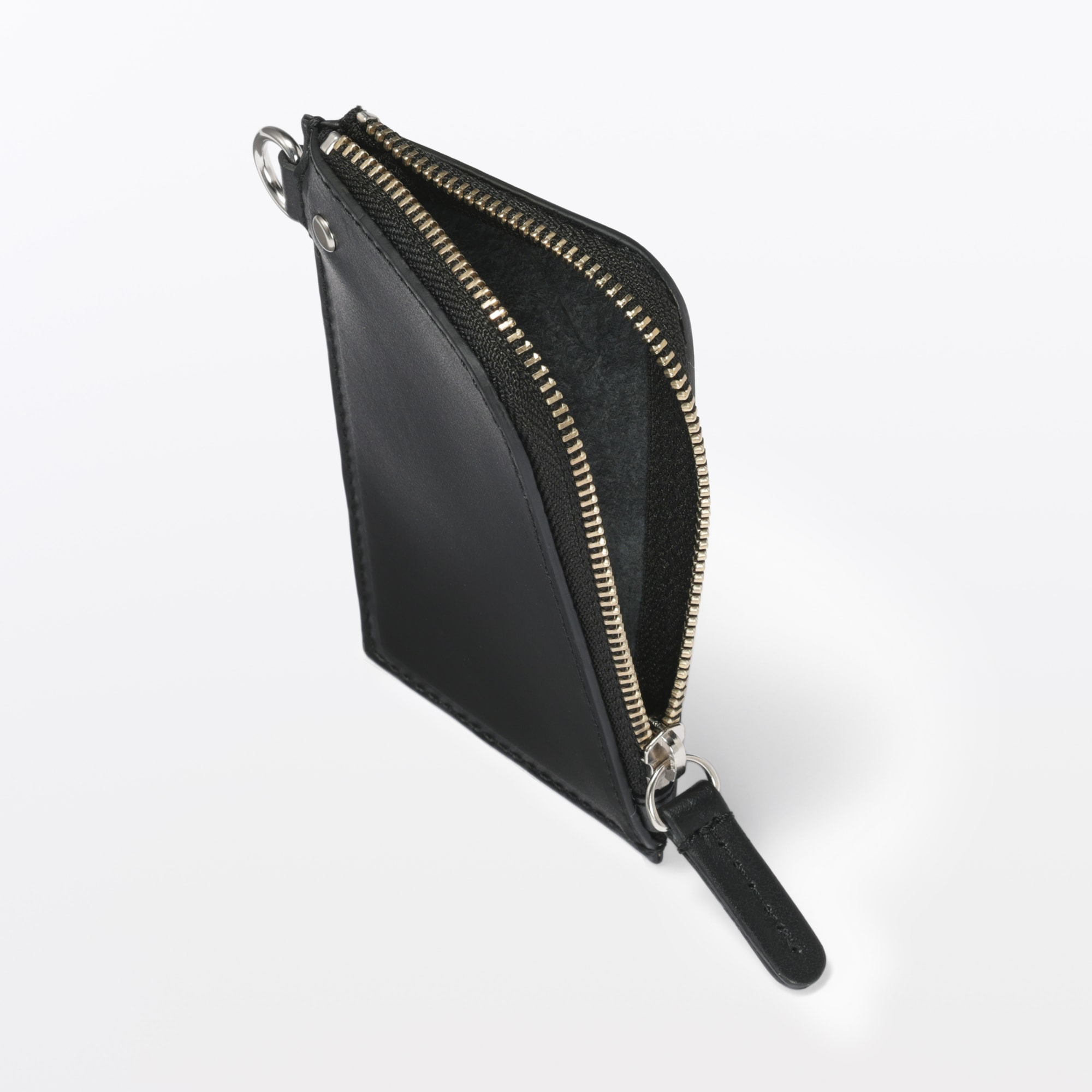 オリーブ油の副産物で鞣したレザー　Ｌ字ケース