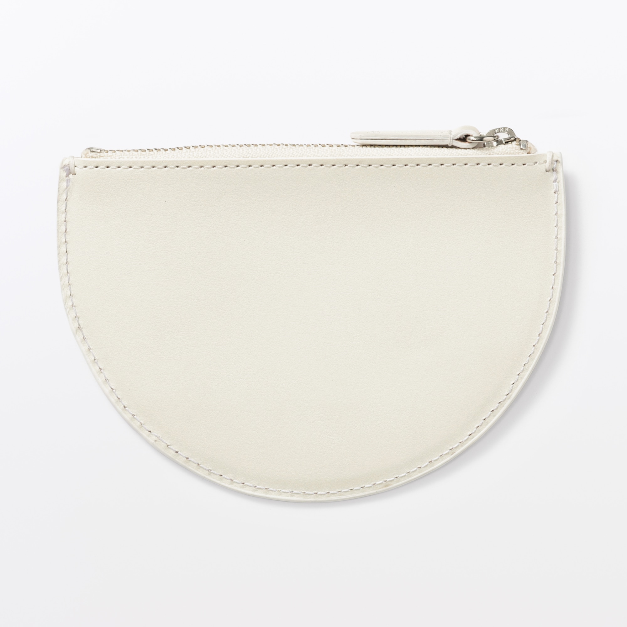 オリーブ油の副産物で鞣したレザー　ラウンドケース