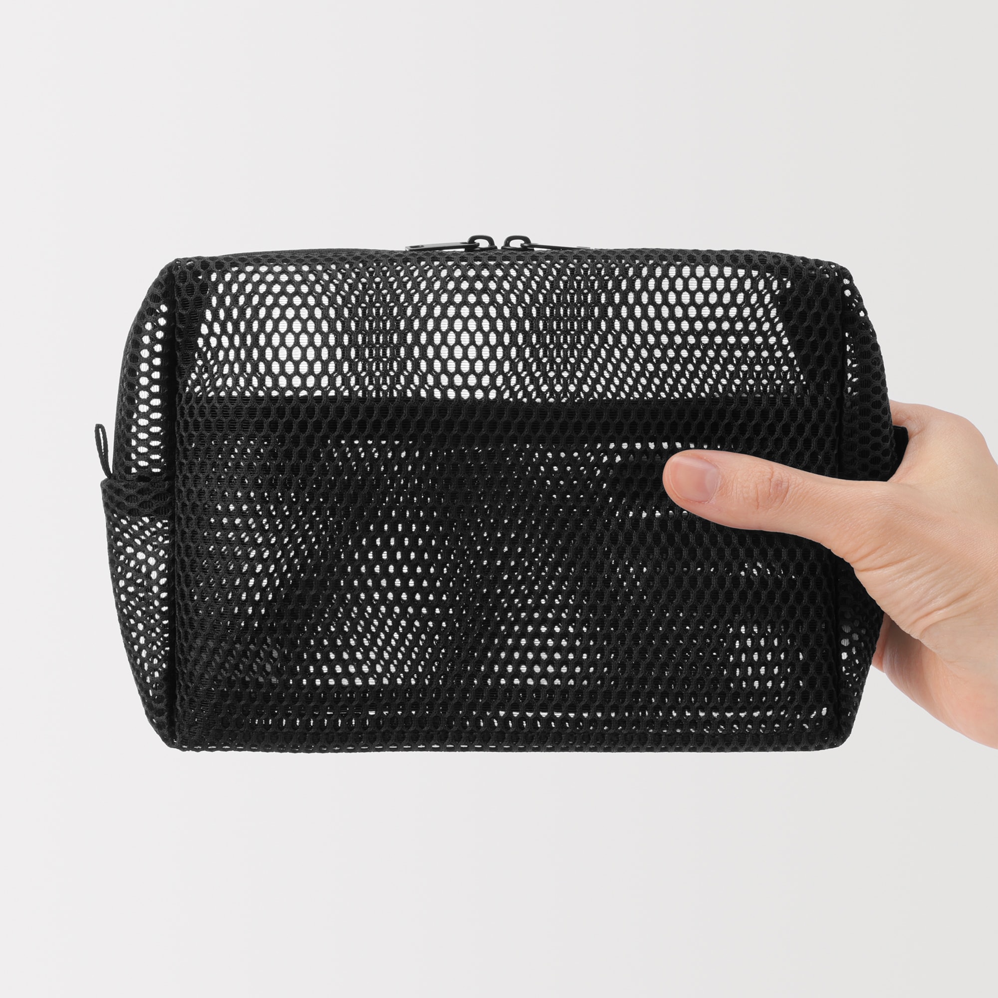 立体メッシュ　小物整理ポーチ