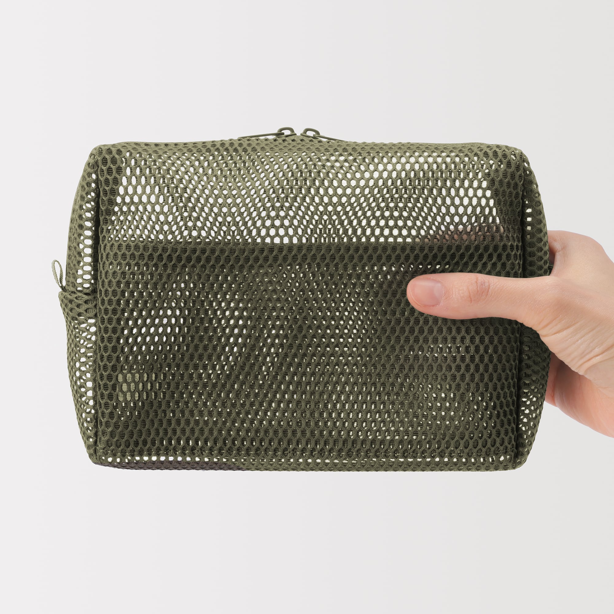 立体メッシュ　小物整理ポーチ