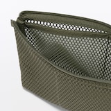 立体メッシュ　ペンケース　マチ付き