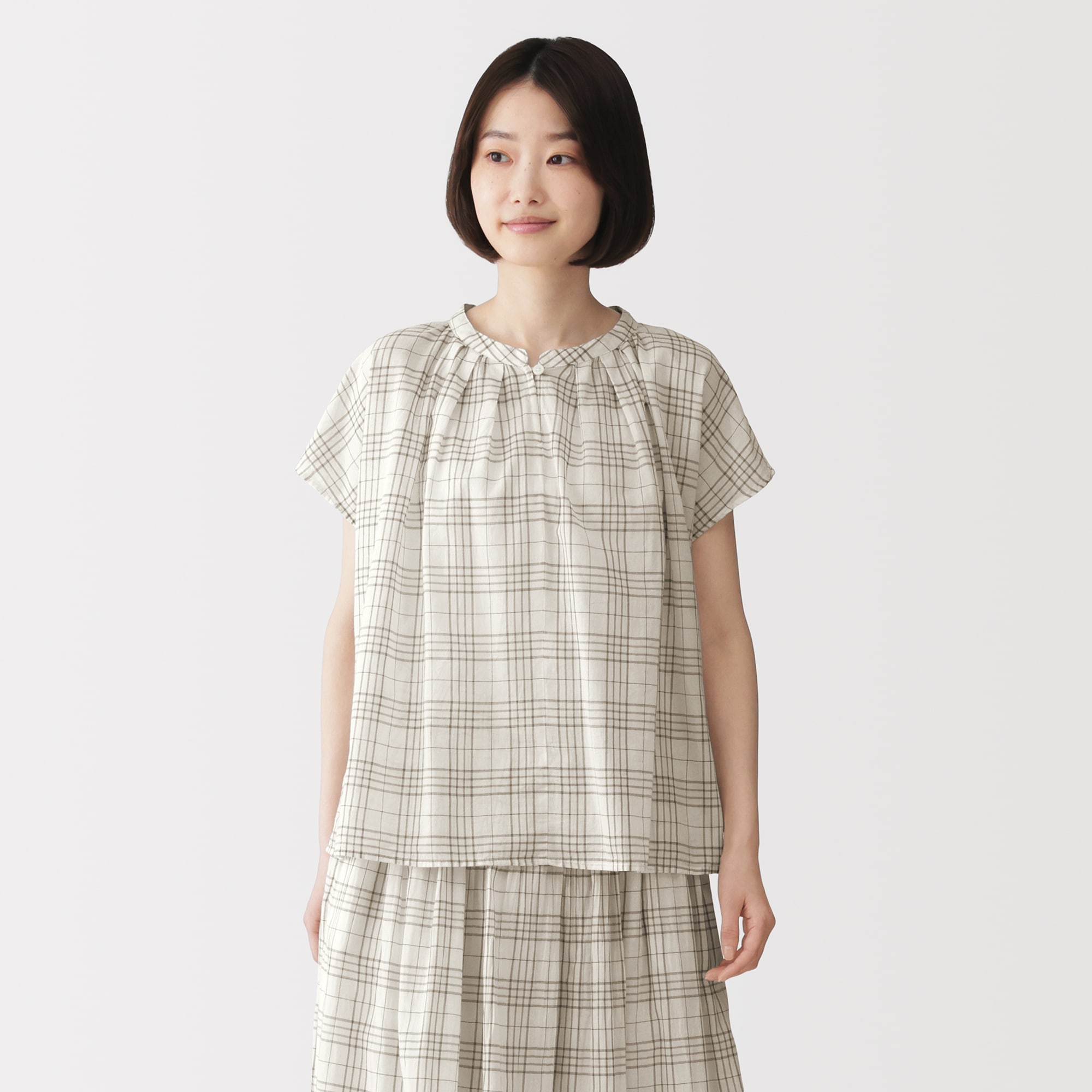 婦人　強撚　シアーフレンチスリーブブラウス