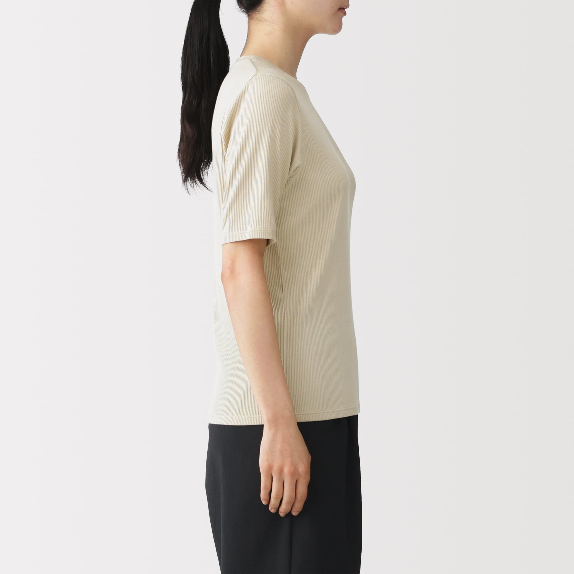 婦人　なめらかリブ編みクルーネック五分袖Ｔシャツ