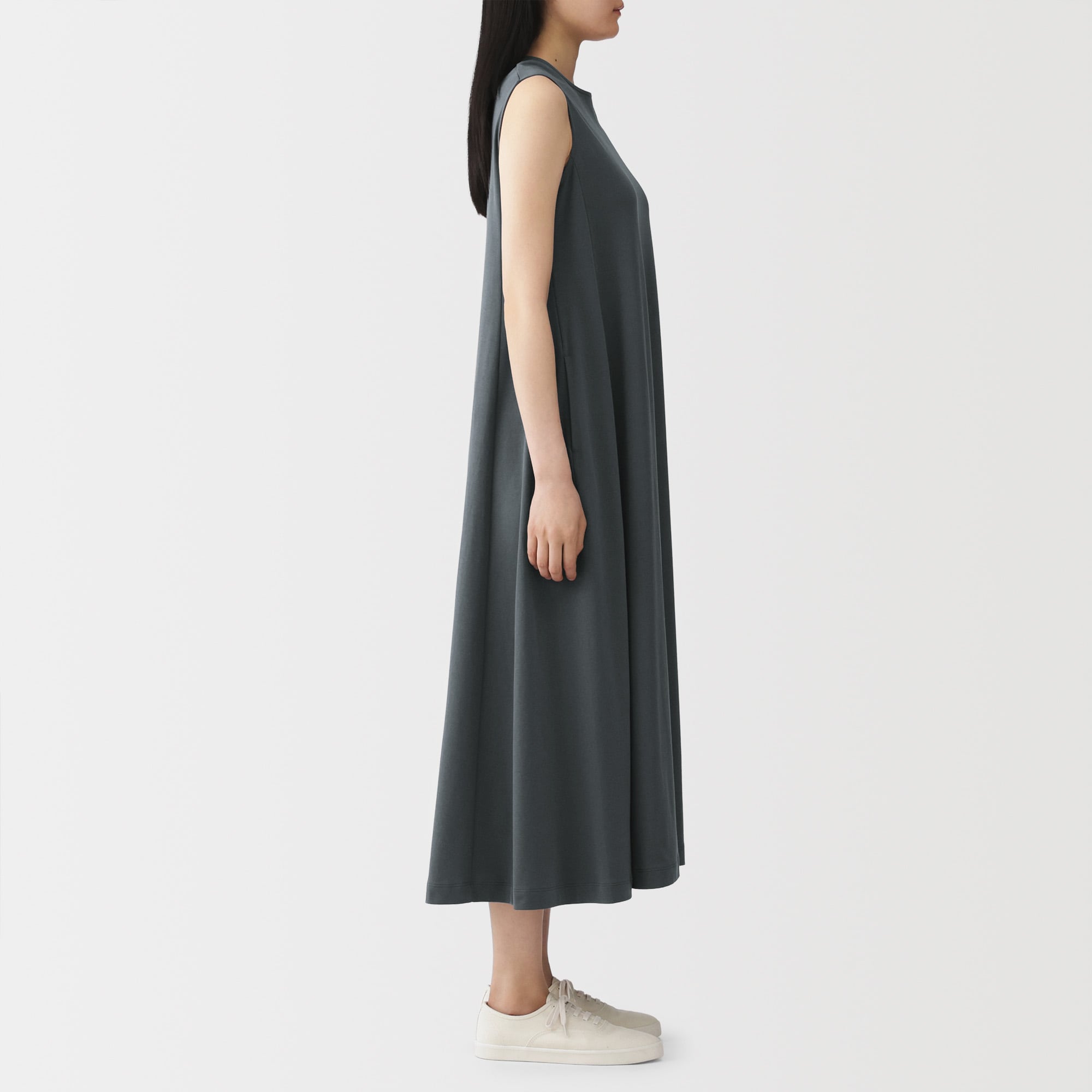 婦人　涼感ＵＶカットスリーブレスワンピース