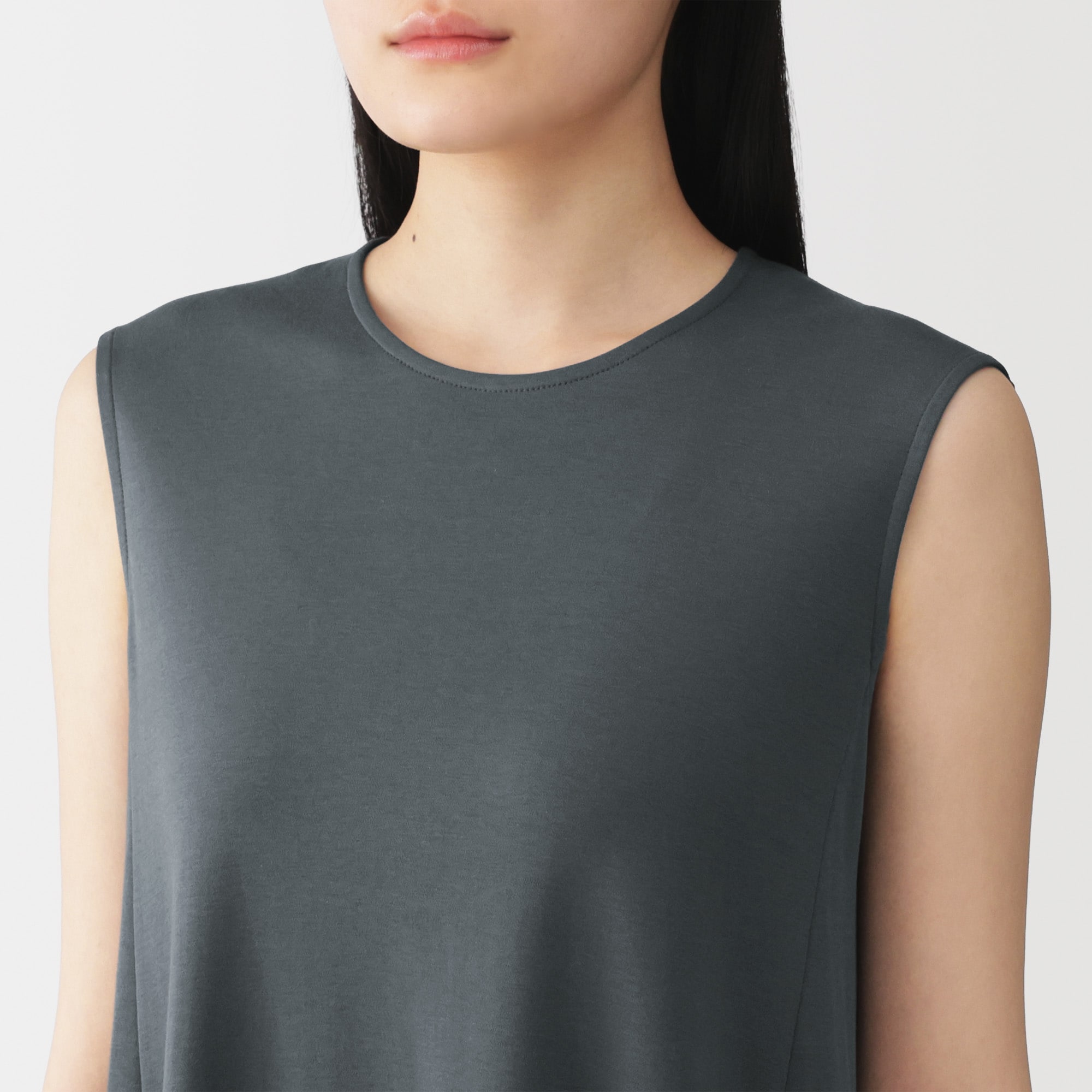 婦人　涼感ＵＶカットスリーブレスワンピース