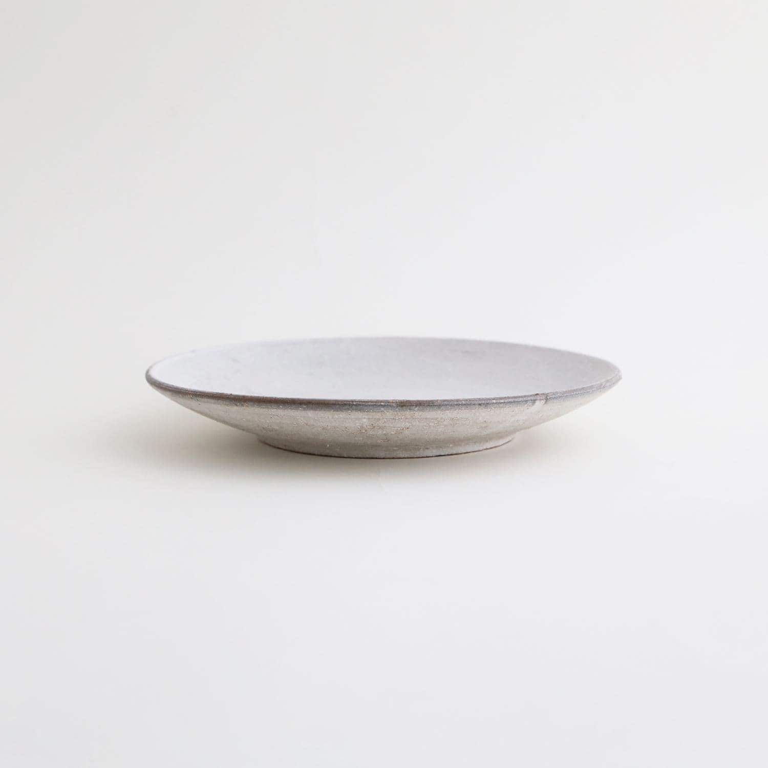 ［ＩＤＥＥ］ａｃｔｕｅｌ　ｓｏｌ　ラウンドプレート　ホワイト　Ｍ