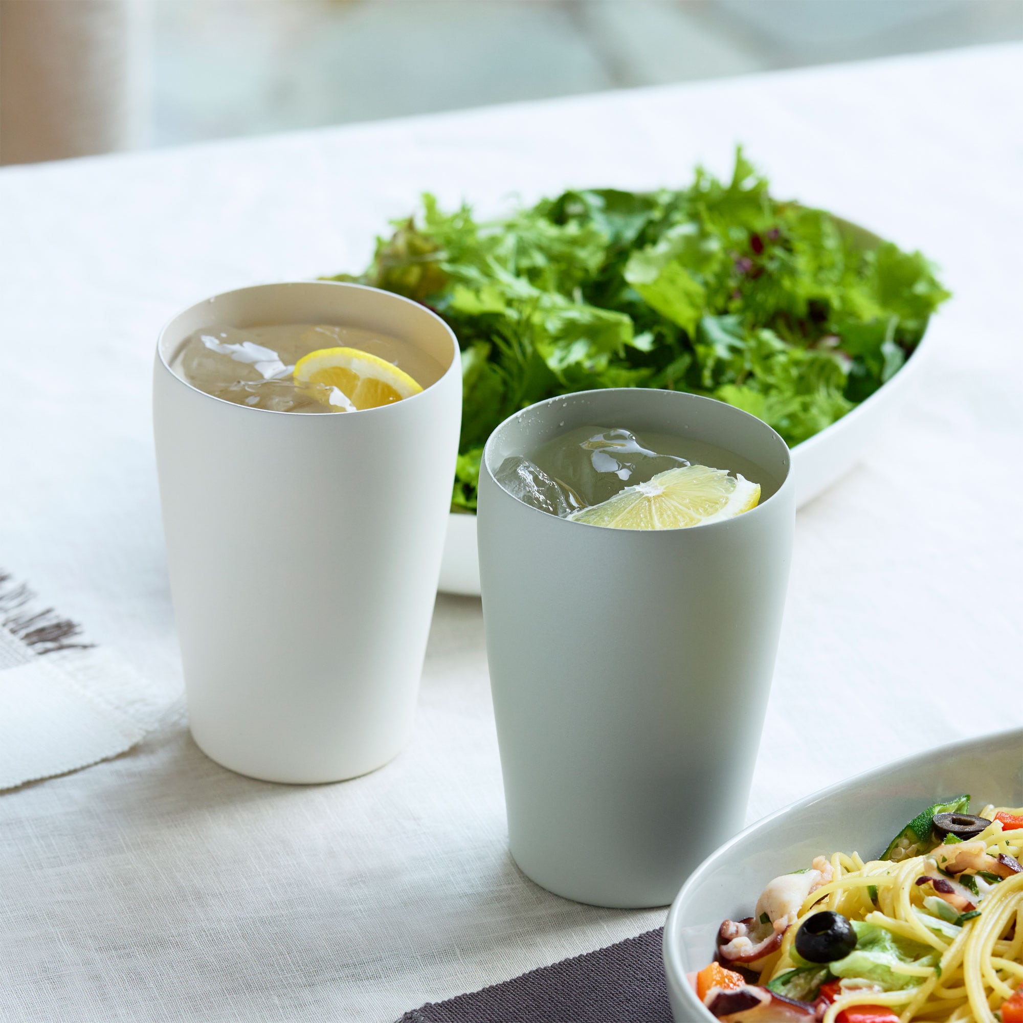 ステンレス　真空断熱二重構造　保冷タンブラー／オフ白