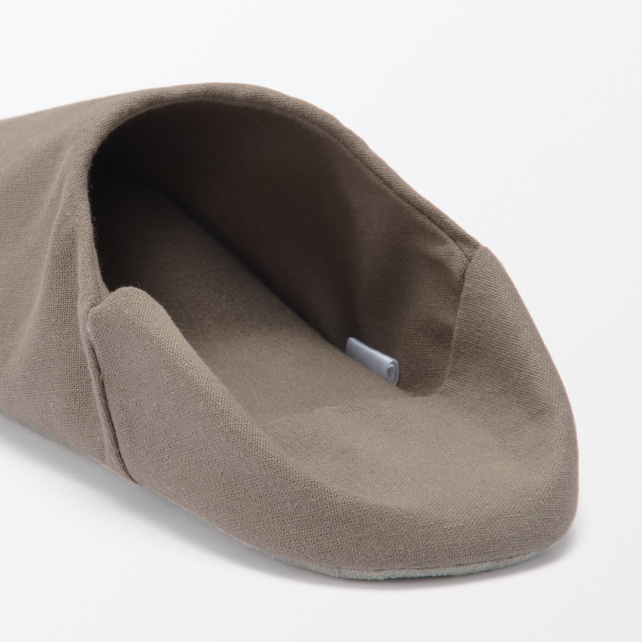 残反を使った　バブーシュ