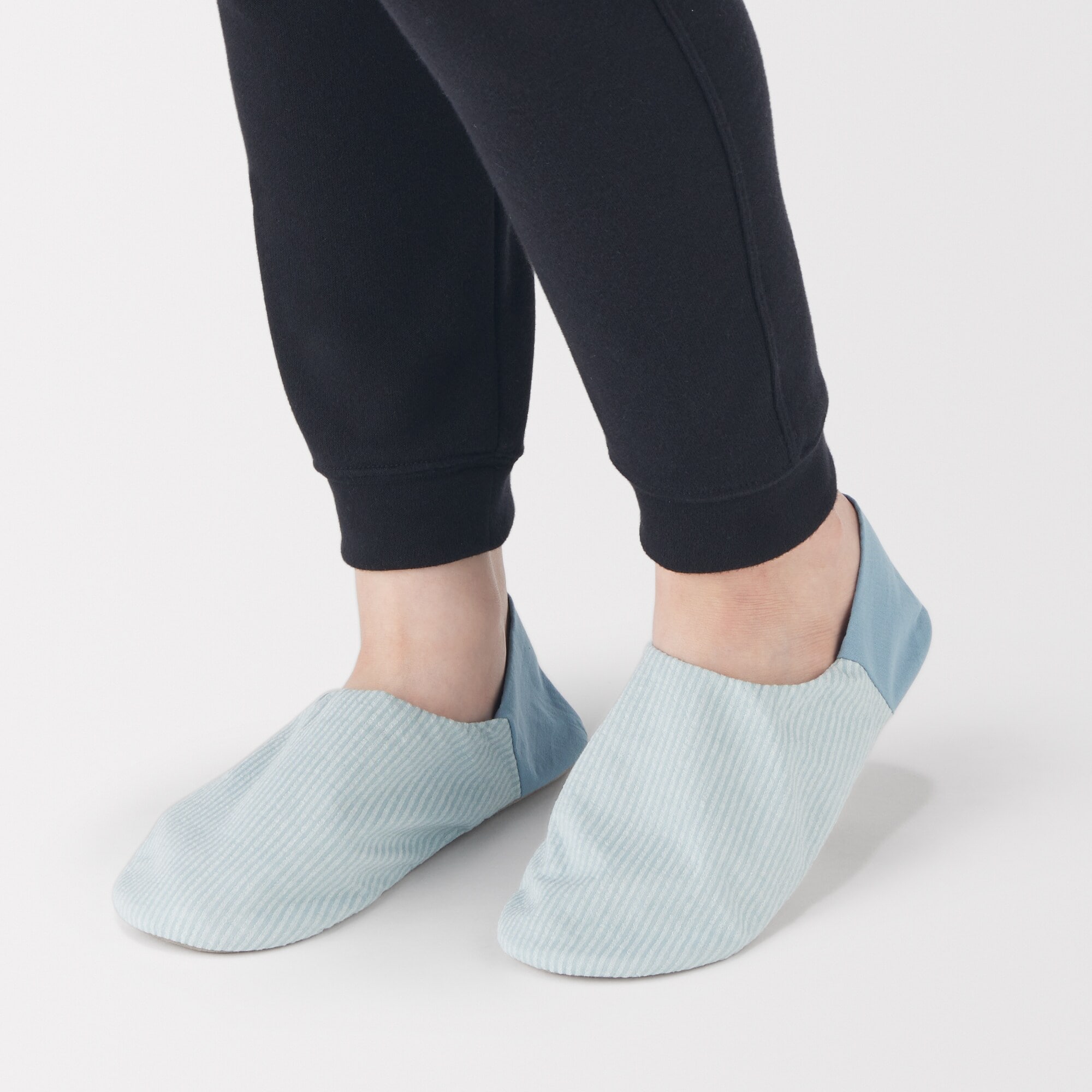 残反を使った　綿サッカー織バブーシュ