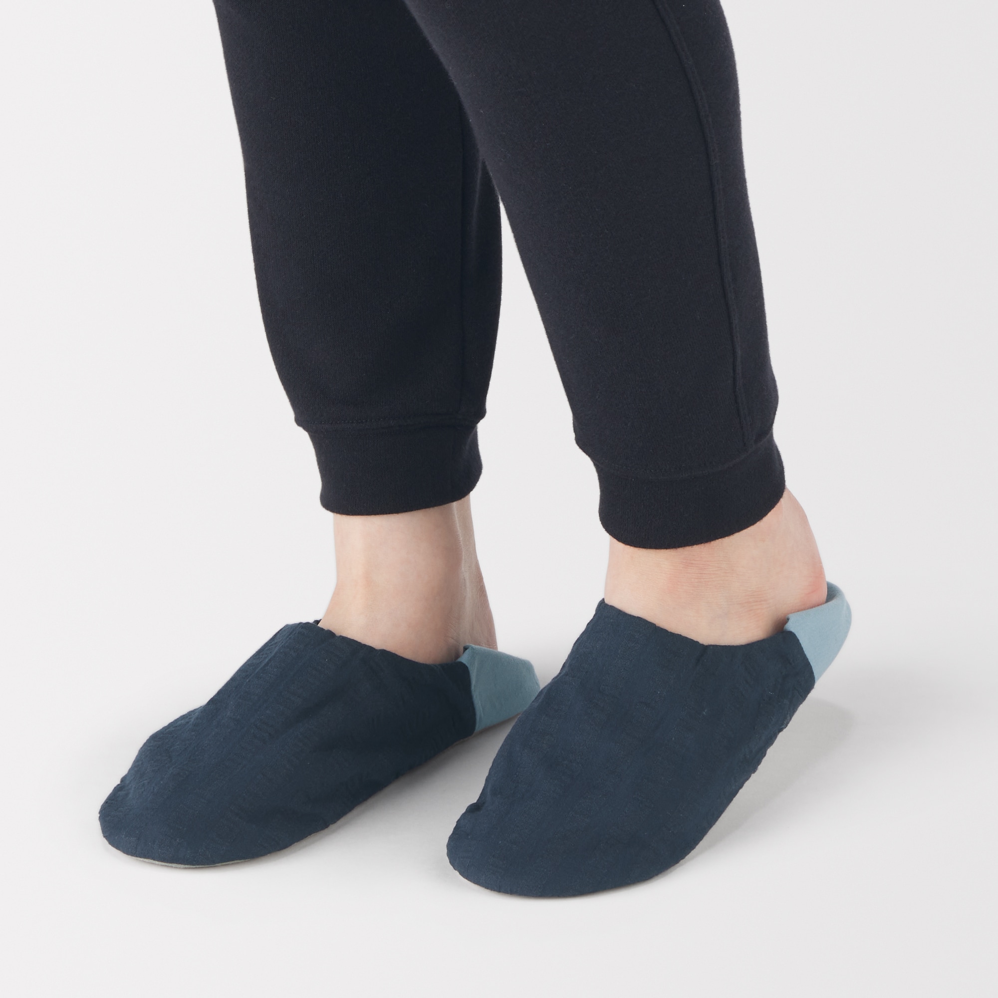 残反を使った　綿サッカー織バブーシュ