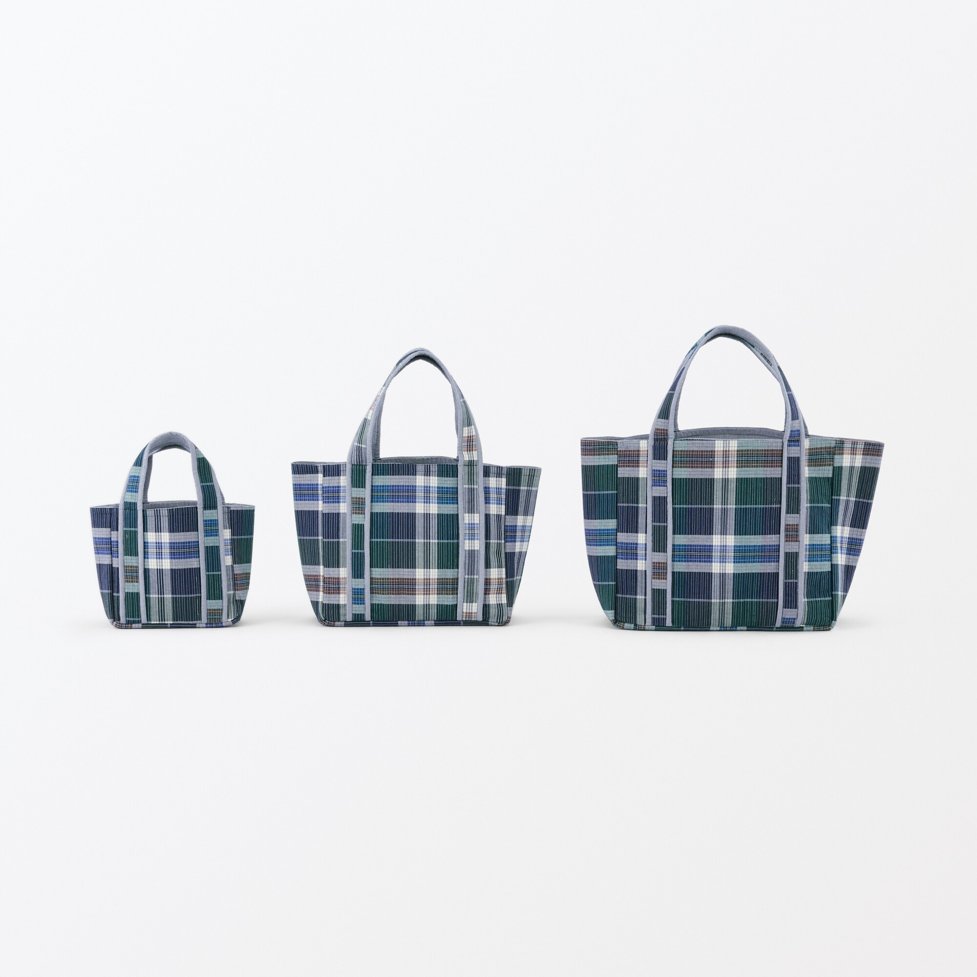 マドラスチェック キルトバッグ 中 | 無印良品