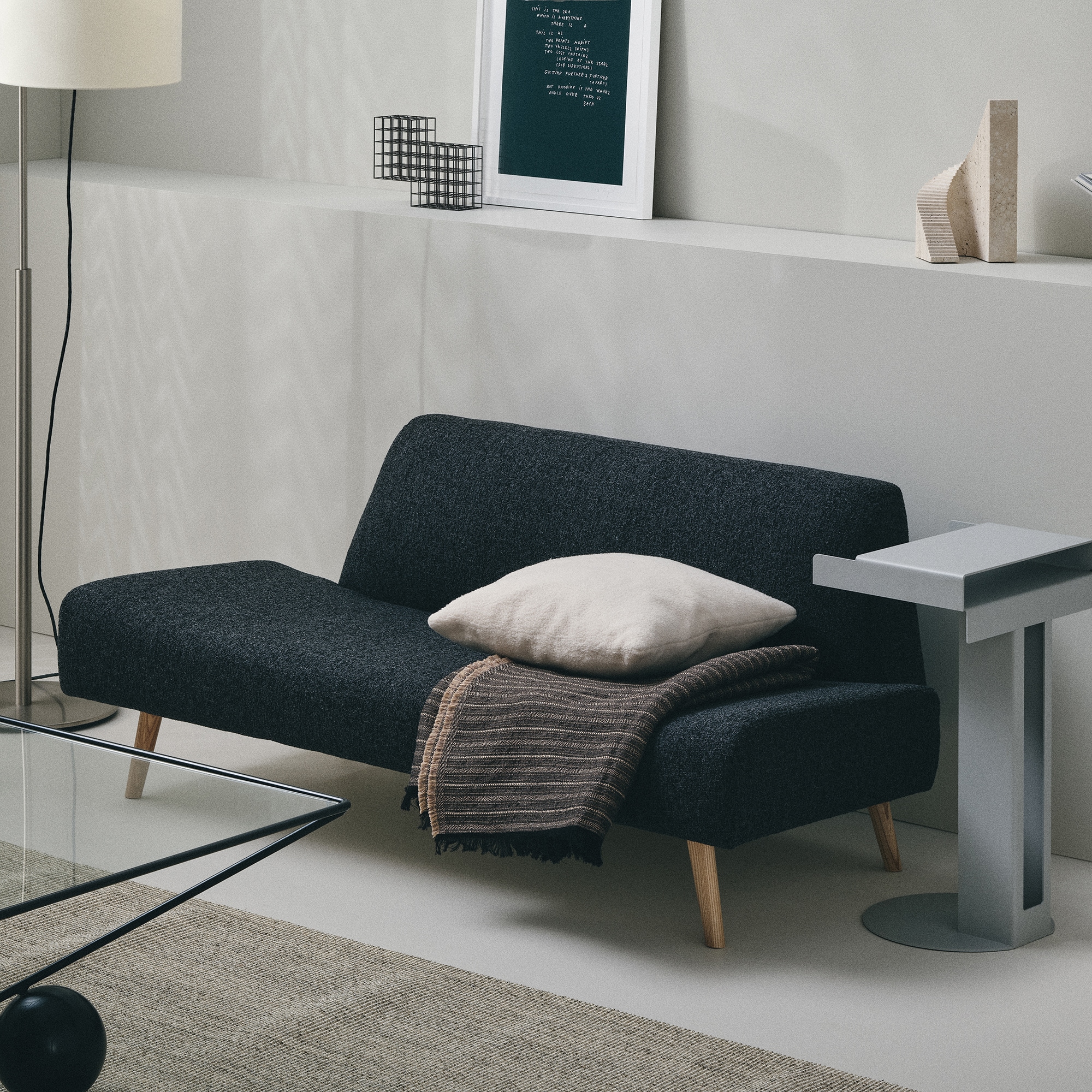 ［ＩＤＥＥ］ＡＯ　ＳＯＦＡ　（２）　ＢＯＵＣＬＥ　ＢＬＡＣＫ