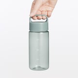 持ち運びやすい　目盛り付き　ドリンクボトル