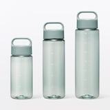 持ち運びやすい　目盛り付き　ドリンクボトル