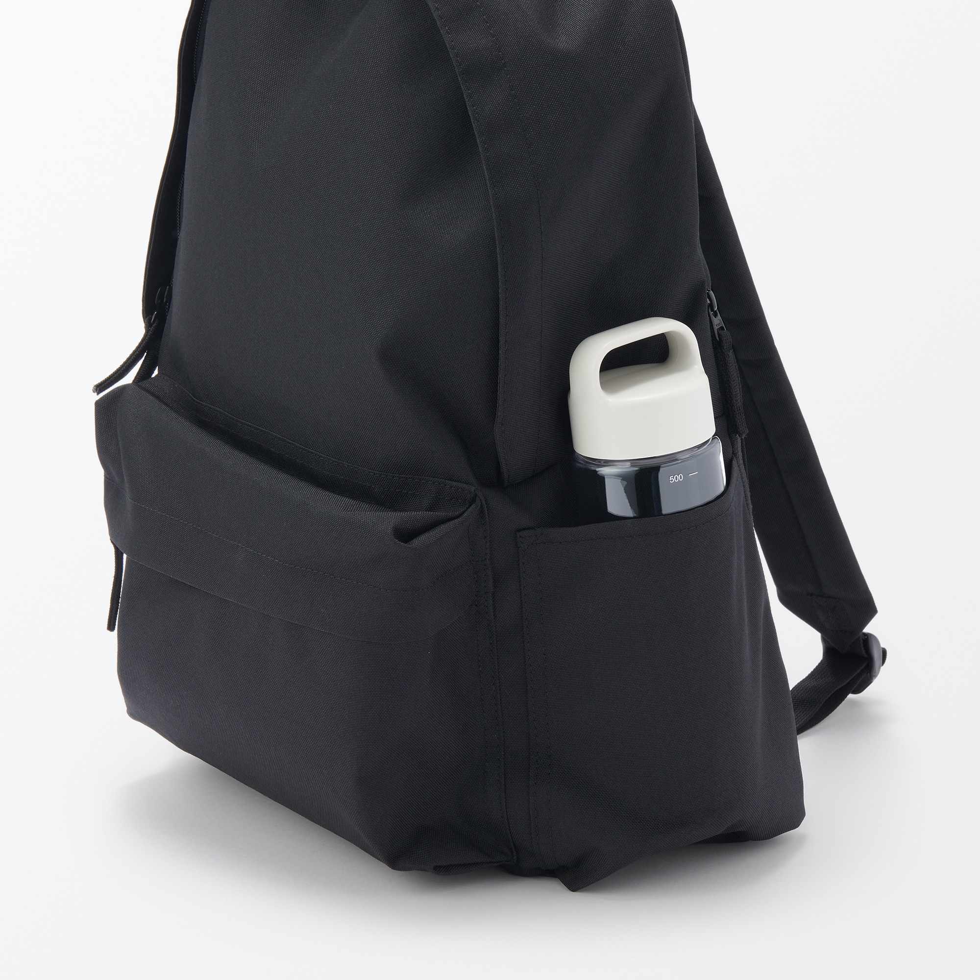 持ち運びやすい　目盛り付き　ドリンクボトル